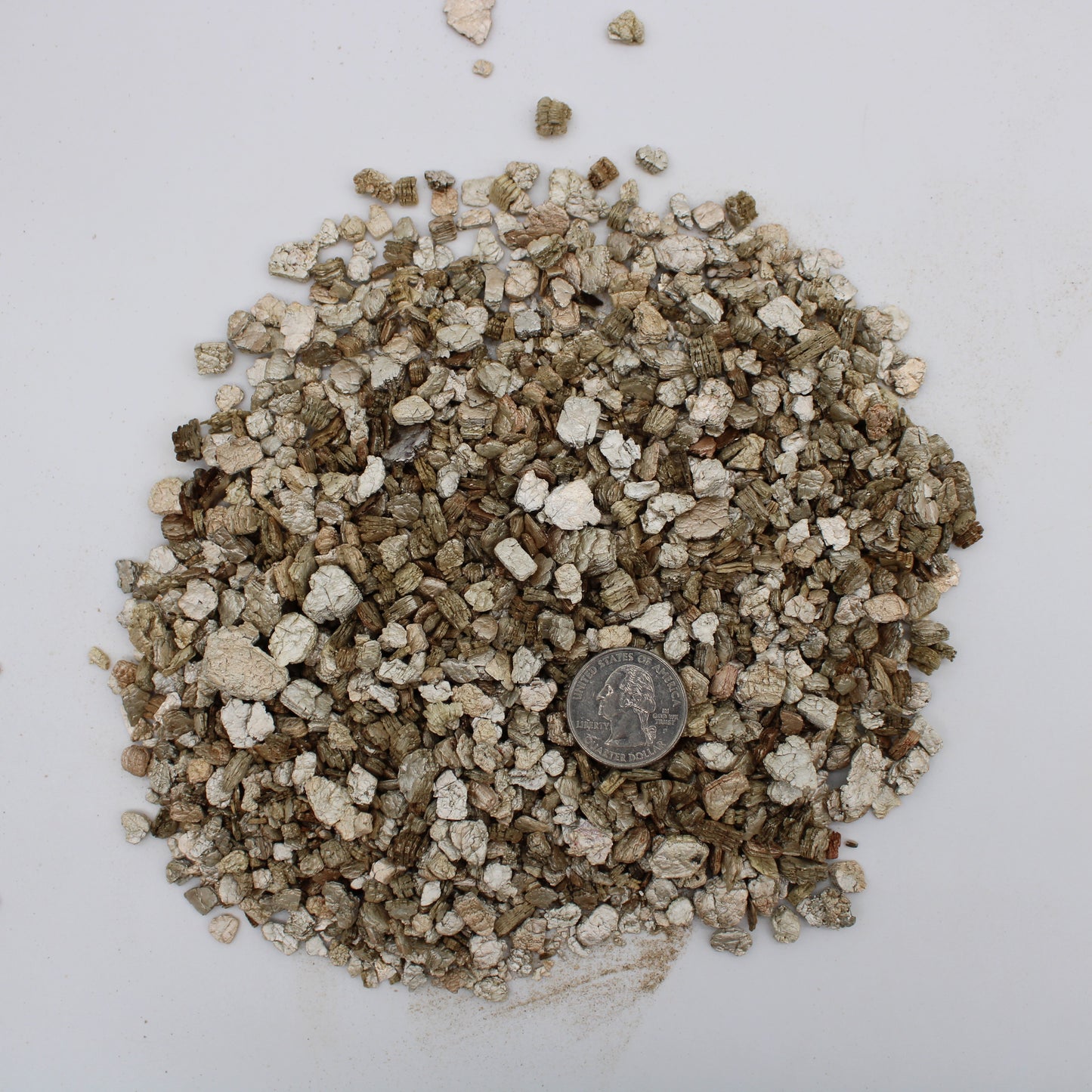 Horticultural Vermiculite - 14 dry quarts - Grade 4 Course - Soil Amendment