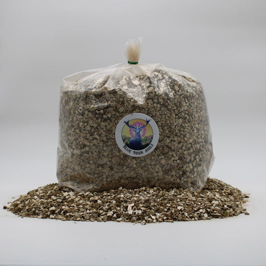 Horticultural Vermiculite - 14 dry quarts - Grade 4 Course - Soil Amendment